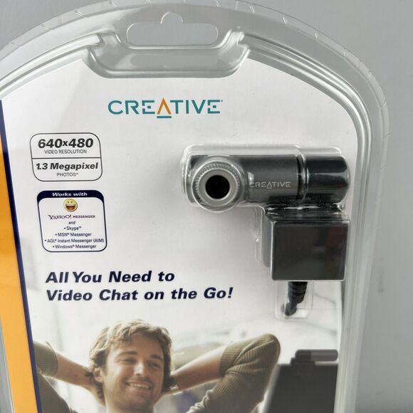 Creative Live! Cam Notebook Pro USB Webcam w/ Hands-free Headset & Carrying Case - Picture 2 of 4